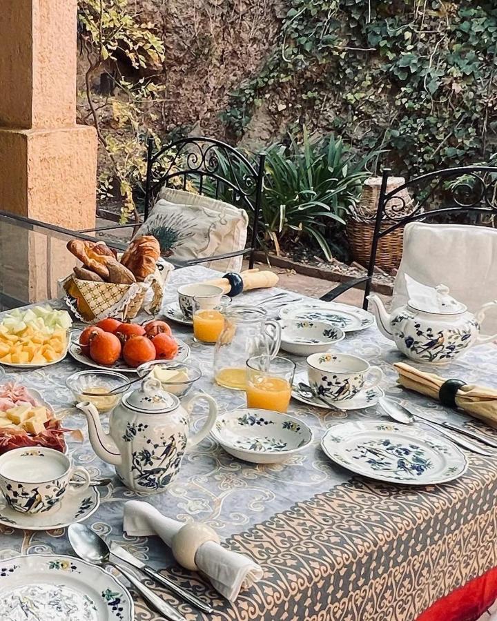 Cortijo El Pino Retreat Bed & Breakfast Albunuelas ภายนอก รูปภาพ