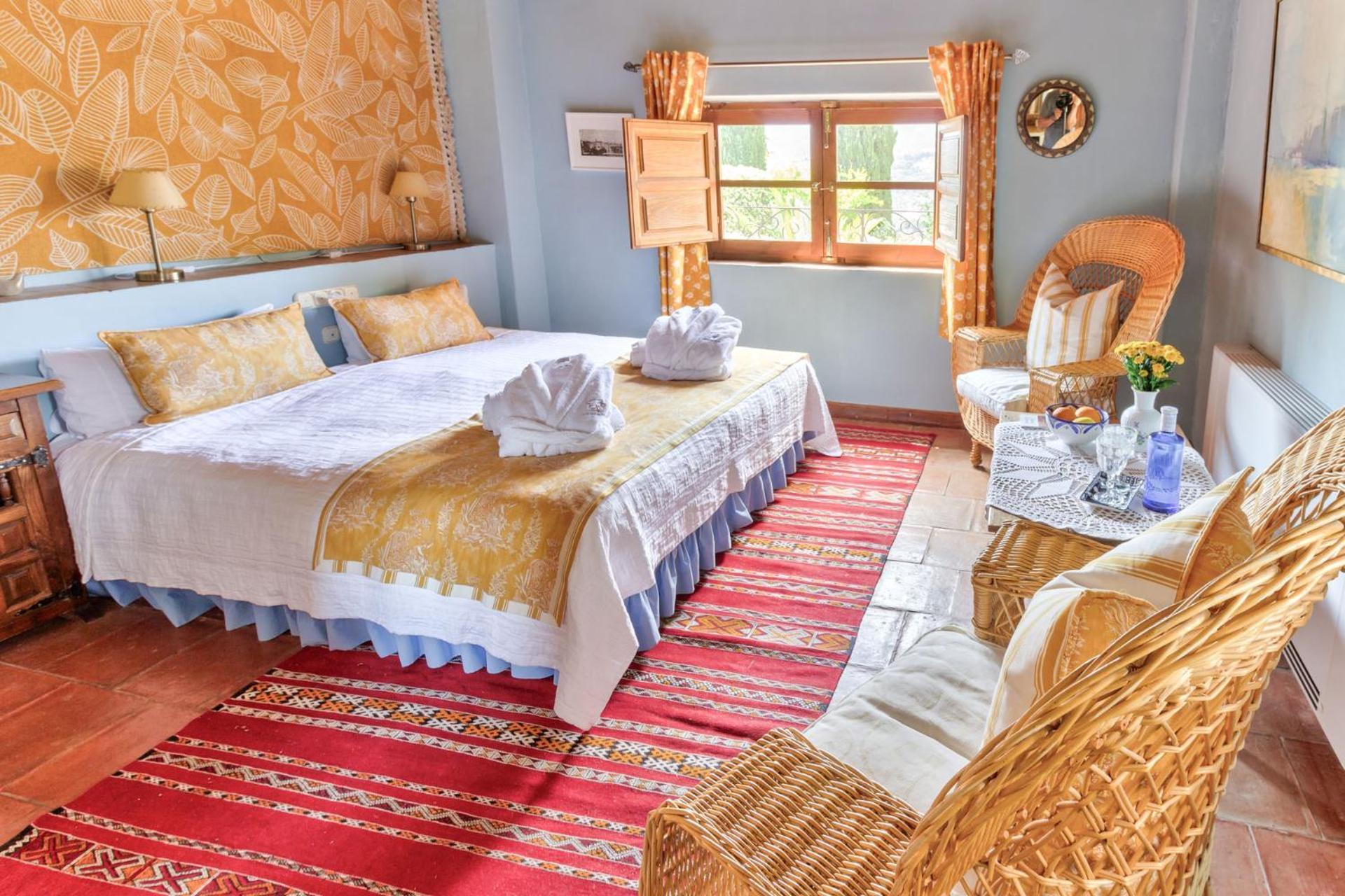 Cortijo El Pino Retreat Bed & Breakfast Albunuelas ภายนอก รูปภาพ